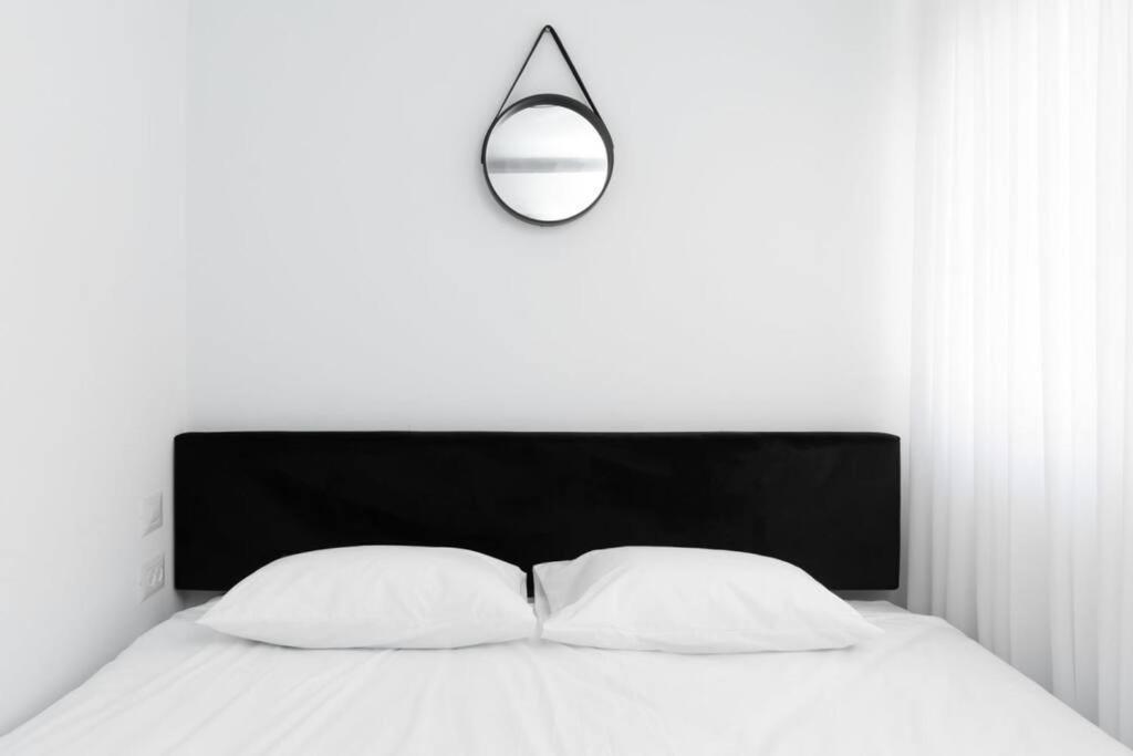 Apartamento אשראם 4 -דירת נופש עם חדר שינה וסלון במיקום מעולה *